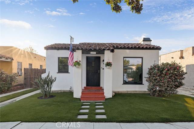 2647 San Francisco Avenue, Long Beach, CA 90806