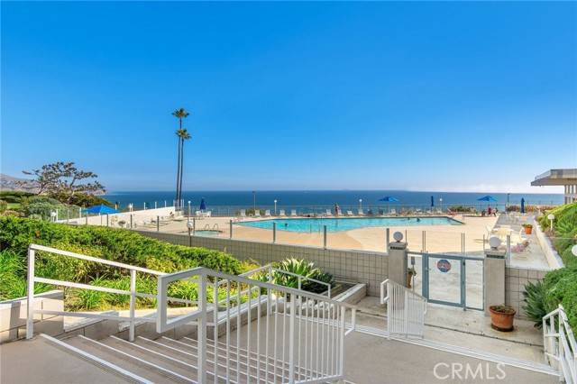 Rancho Palos Verdes, CA 90275,32709 Seagate Drive #108