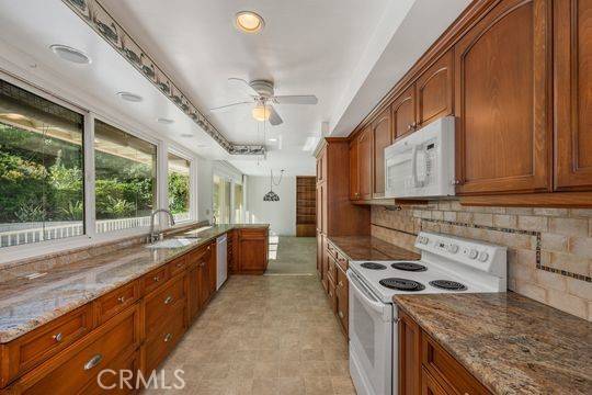 1544 Via Boronada, Palos Verdes Estates, CA 90274