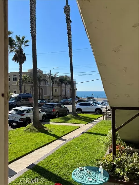 Redondo Beach, CA 90277,1511 Catalina