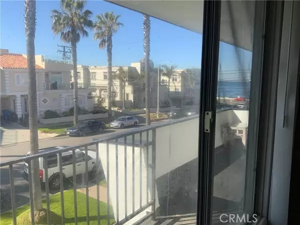 Redondo Beach, CA 90277,1511 Catalina