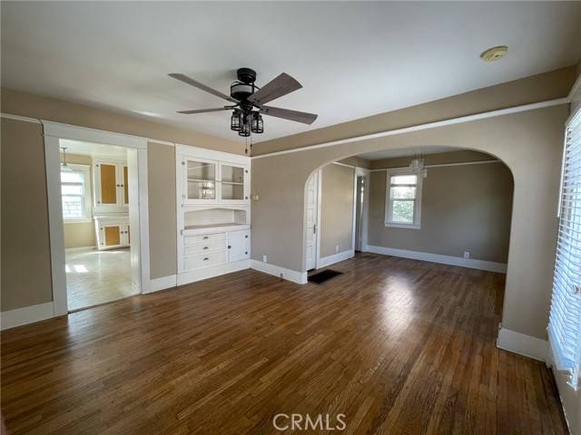 Long Beach, CA 90814,4112 E 5th Street