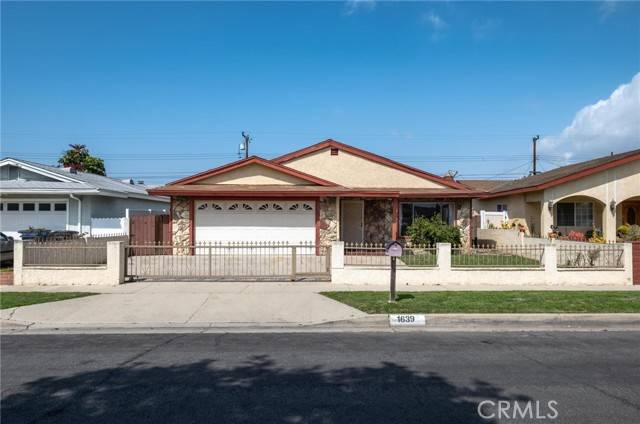 Carson, CA 90745,1639 E 215th Place