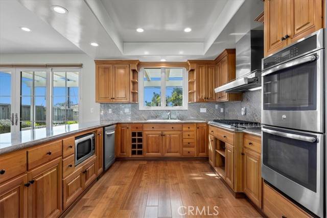 Palos Verdes Estates, CA 90274,1705 Via Zurita