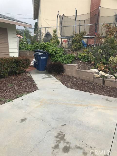 Rancho Palos Verdes, CA 90275,6919 Grovespring Drive
