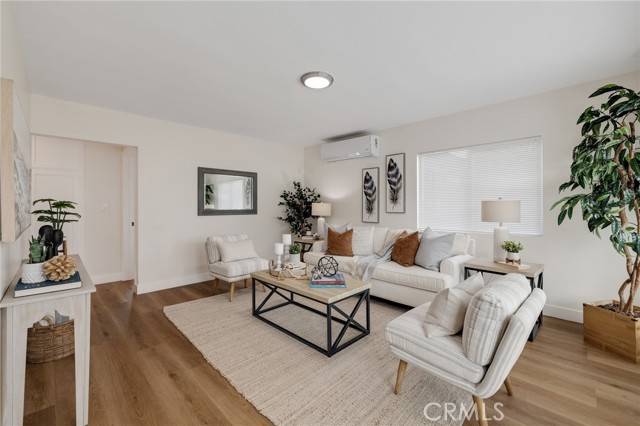 Hawthorne, CA 90250,13933 Doty