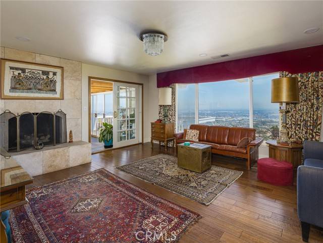Rancho Palos Verdes, CA 90275,30040 Grandpoint Lane