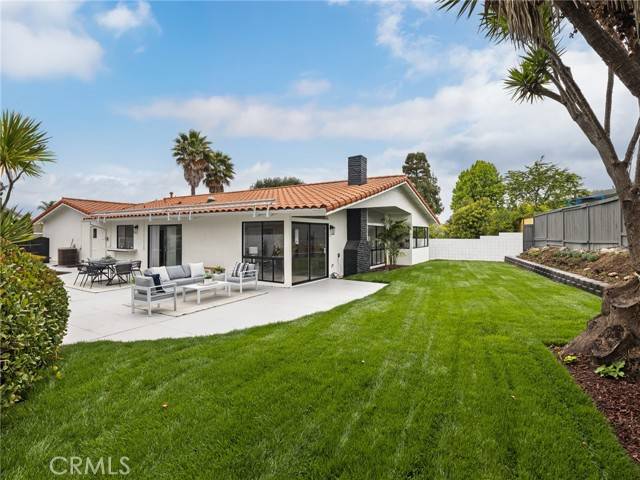 Rancho Palos Verdes, CA 90275,4918 Delacroix Road