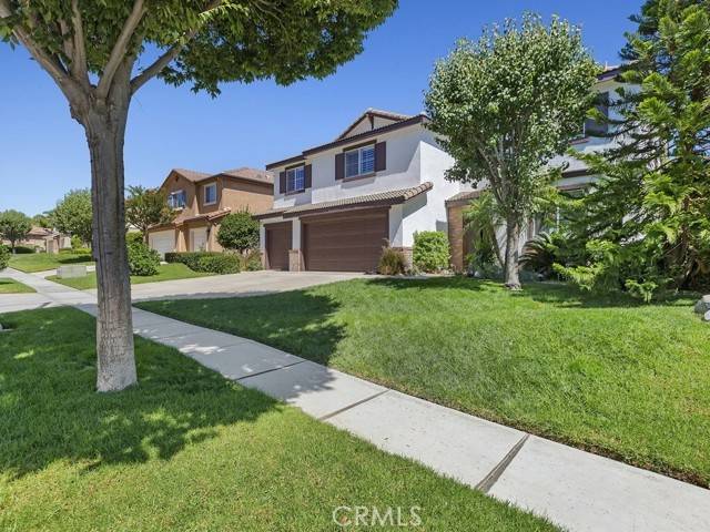 697 John Drive, Corona, CA 92879