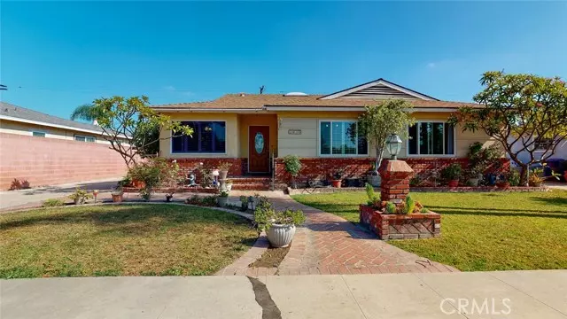 2830 Heather Road, Long Beach, CA 90815