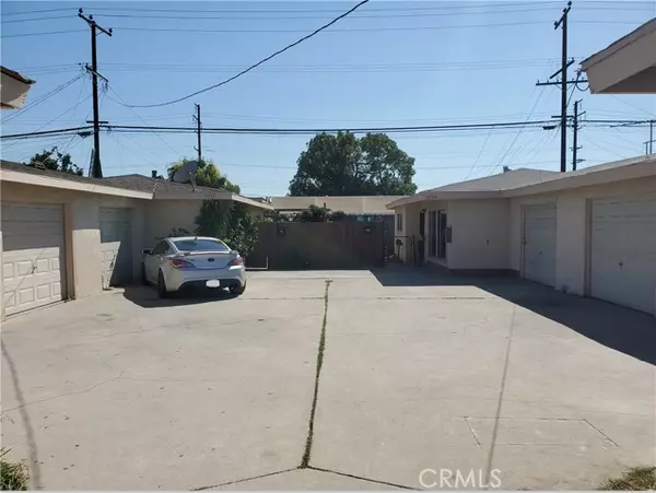 Bell Gardens, CA 90201,5928 Priory Street