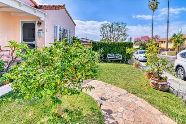 San Clemente, CA 92672,225 Avenida Victoria