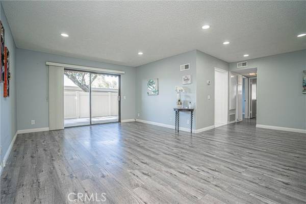 13658 La Jolla Circle #8-F, La Mirada, CA 90638