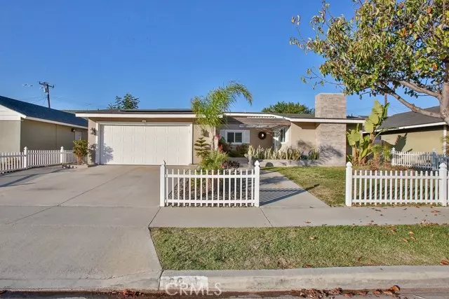 6901 Oxford Drive, Huntington Beach, CA 92647