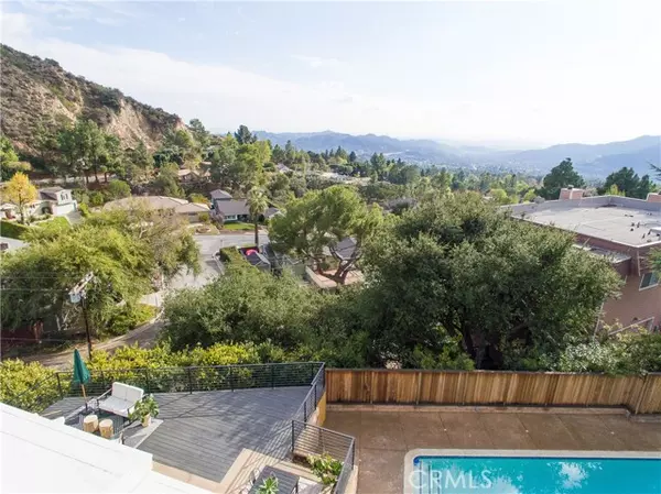 La Crescenta, CA 91214,5529 Terrace Drive