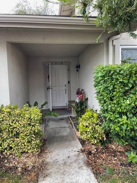 1319 Via Santiago #C, Corona, CA 92882