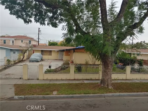 Santa Ana, CA 92707,1302 CEDAR