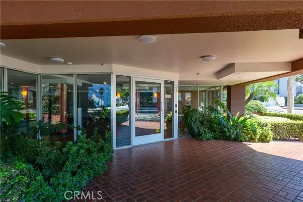 Long Beach, CA 90813,801 Pine Avenue #301