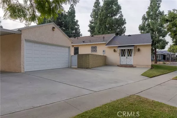 Lakewood, CA 90713,5732 Coldbrook Avenue