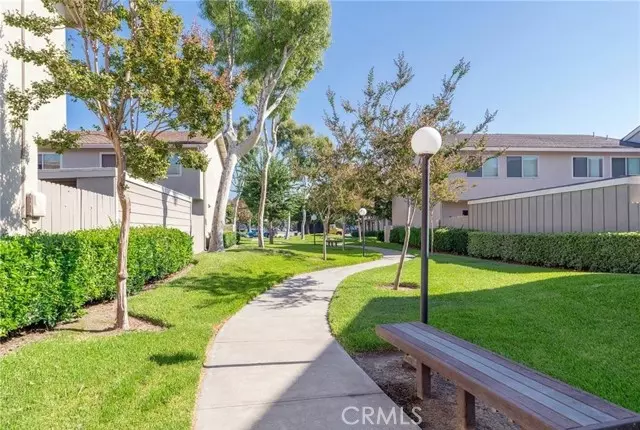 6662 Sun Drive #B, Huntington Beach, CA 92647