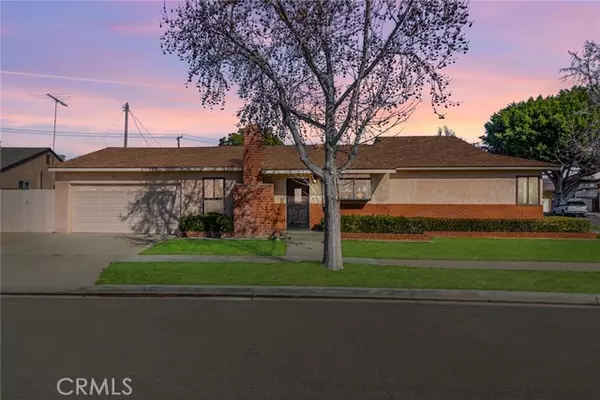 Long Beach, CA 90815,6341 E El Paseo Court