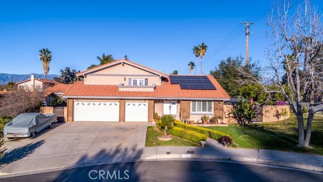 551 Iris Street, Redlands, CA 92373