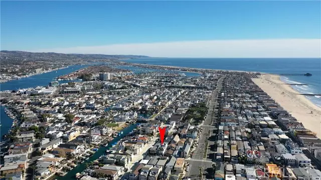 210 40th Street, Newport Beach, CA 92663