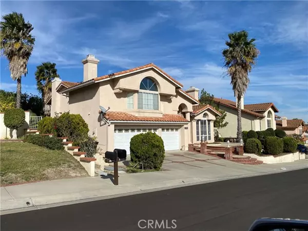 Yorba Linda, CA 92887,20455 Via Canarias