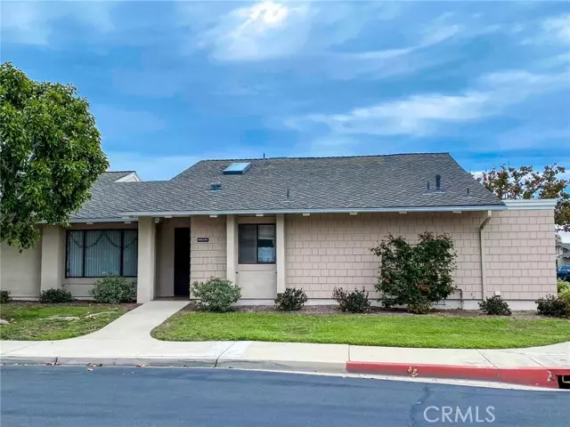 Huntington Beach, CA 92646,8685 Merced Circle #1017-E