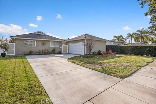 1330 W Hill Avenue, Fullerton, CA 92833