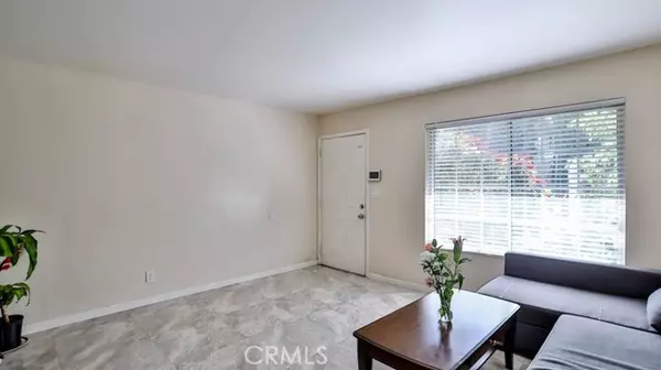 Santa Ana, CA 92701,521 LYON Street #115