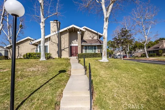 Yorba Linda, CA 92887,5855 Via Sonora #39