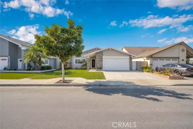 11677 Wake Circle, Cypress, CA 90630