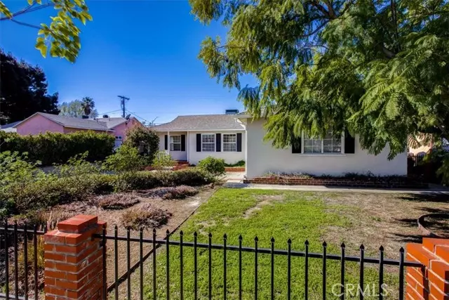 Lake Balboa, CA 91406,7431 Paso Robles Avenue