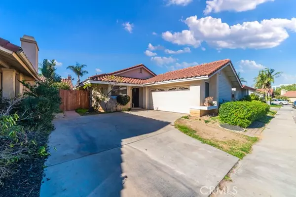 Corona, CA 92879,162 Mistletoe Drive