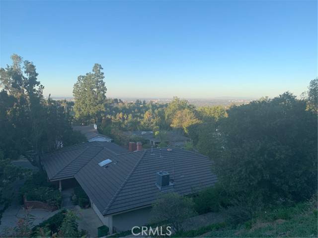 10282 Deerhill Drive, North Tustin, CA 92705