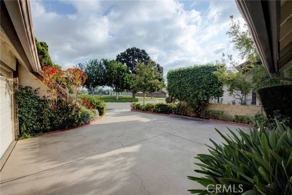 14611 Alder Lane, Tustin, CA 92780