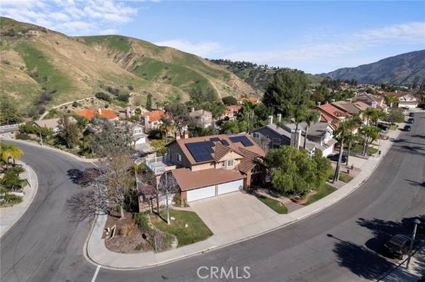 Yorba Linda, CA 92887,5240 La Crescenta