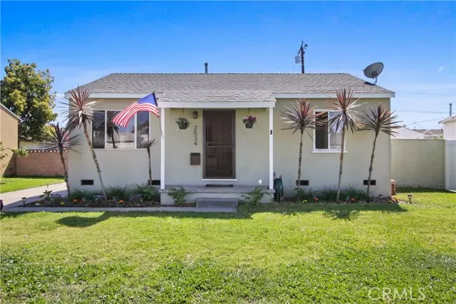 Carson, CA 90810,2534 E 219th Place