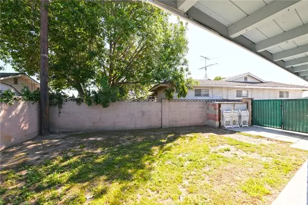 Stanton, CA 90680,10206 Ashdale Street