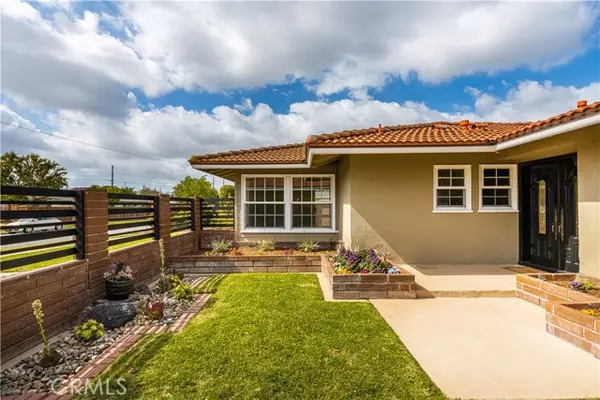 North Tustin, CA 92705,18641 Auburn Avenue