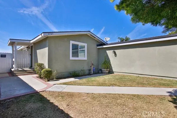 Yorba Linda, CA 92887,5725 Greenbriar Drive