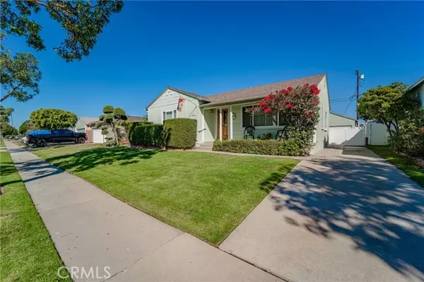 2803 Denmead, Lakewood, CA 90712