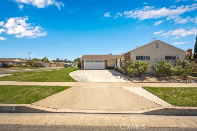 6751 Via Riviera Way, Buena Park, CA 90620