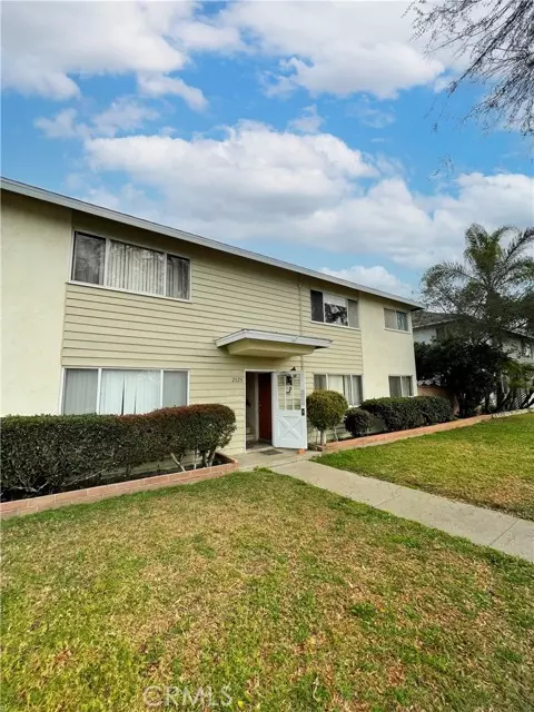 2323 W West Avenue, Fullerton, CA 92833