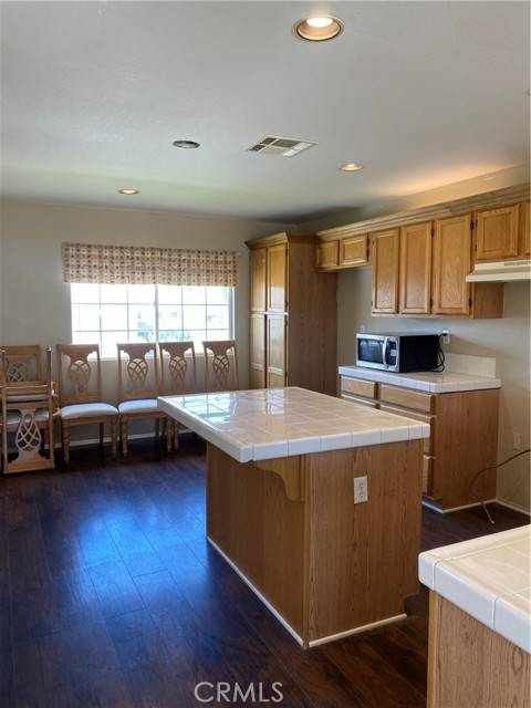 38446 Cougar, Palmdale, CA 93551