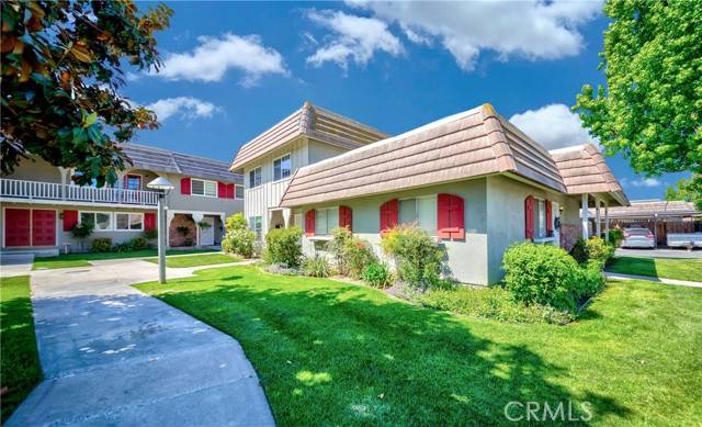 4756 Larwin Avenue, Cypress, CA 90630