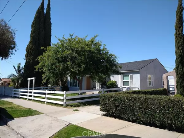 1507 W 9th Street, Santa Ana, CA 92703