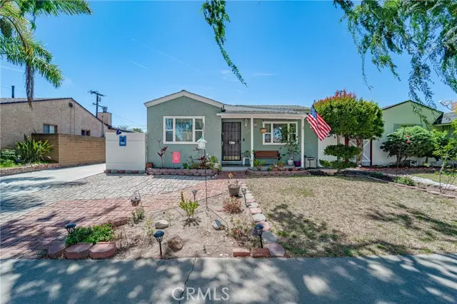 3749 Ocana Avenue, Long Beach, CA 90808