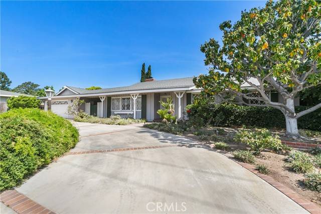 17441 E Santa Clara Avenue, North Tustin, CA 92705